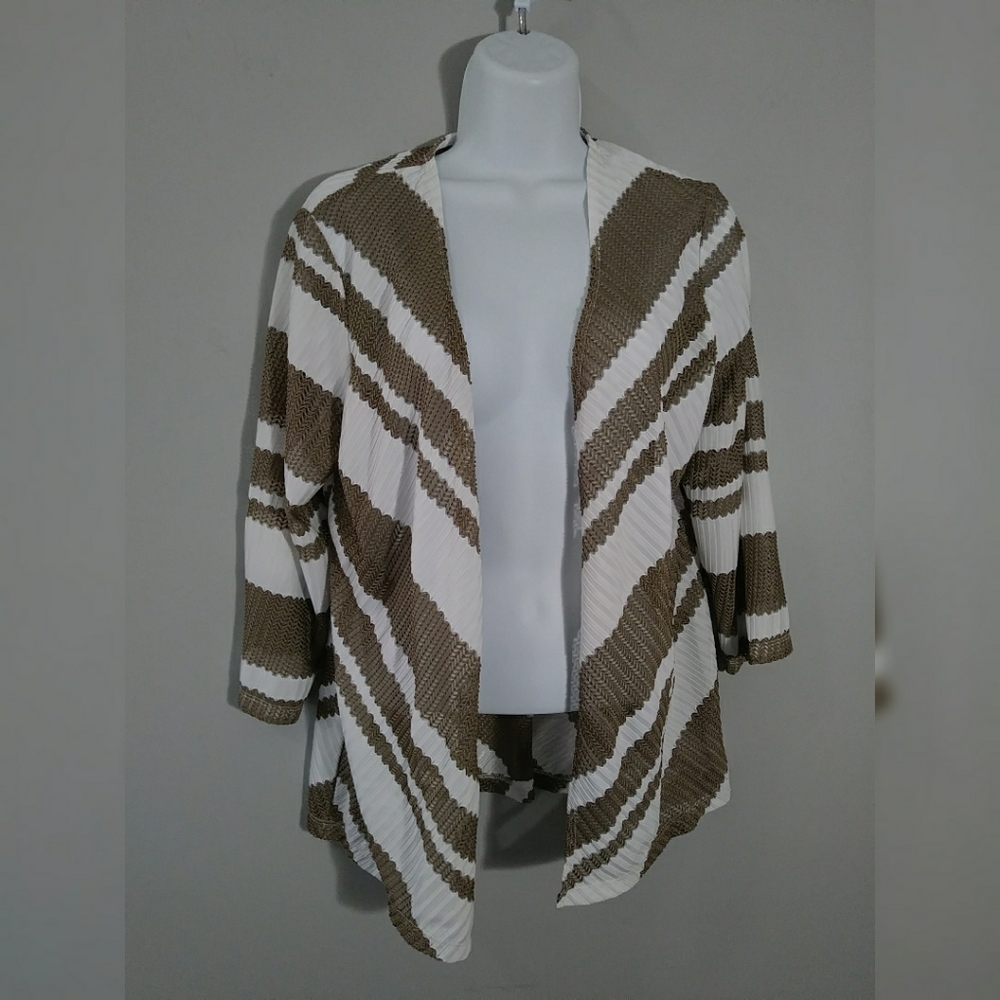 Chicos 3/4 sleeve mesh Jacket sz 0 NWT